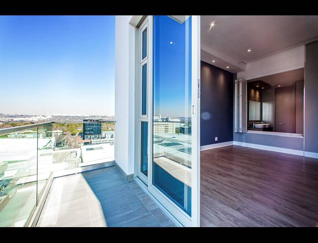 3 BEDROOM APARTMENT TO LET IN ROSEBANK